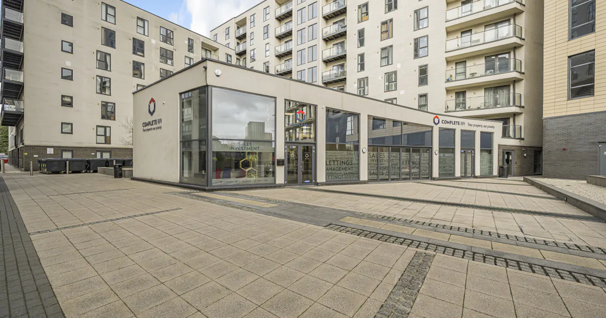 Complete RPI HQ | Rent this office space with Hubble