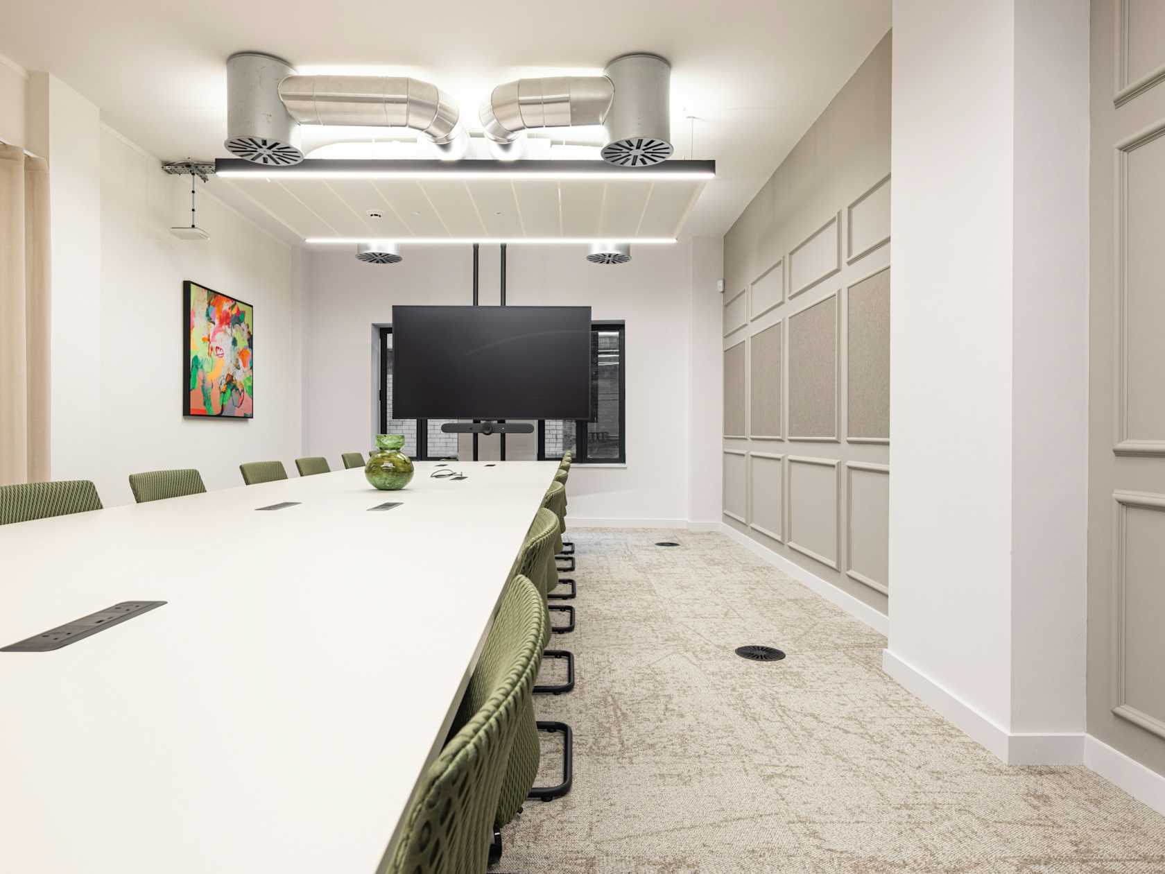 16 person meeting room