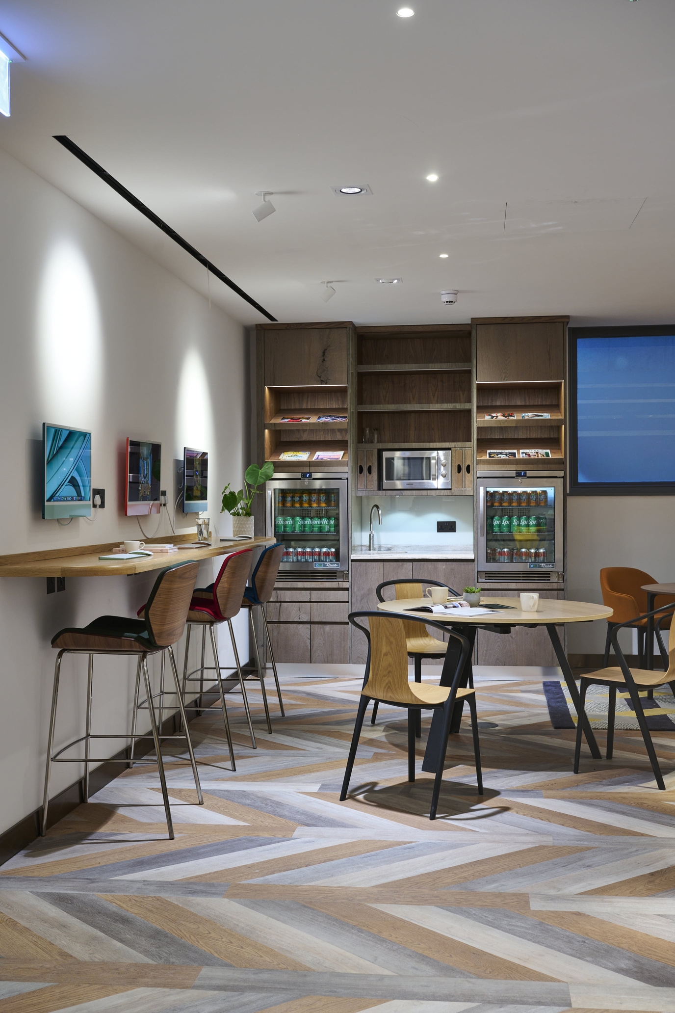 Breakout space