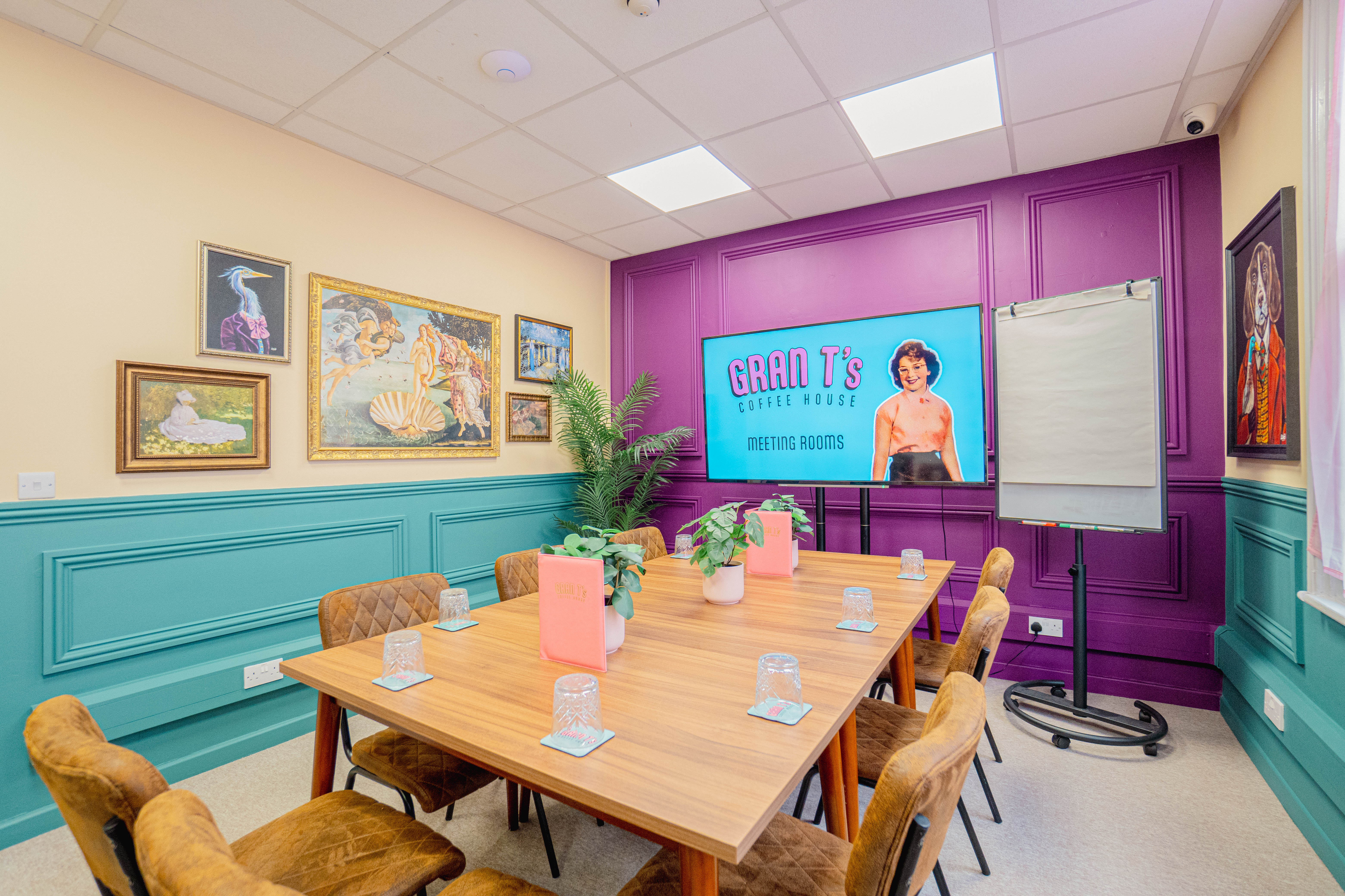 8 person meeting room