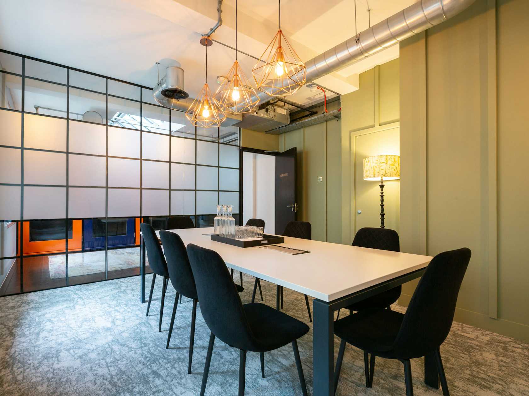 8 person meeting room