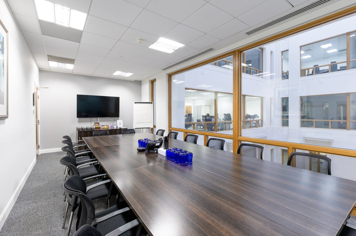 16 person meeting room