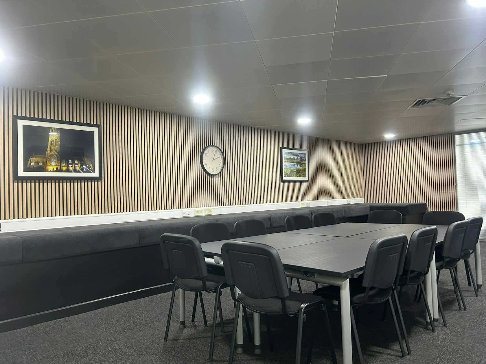 12 person meeting room