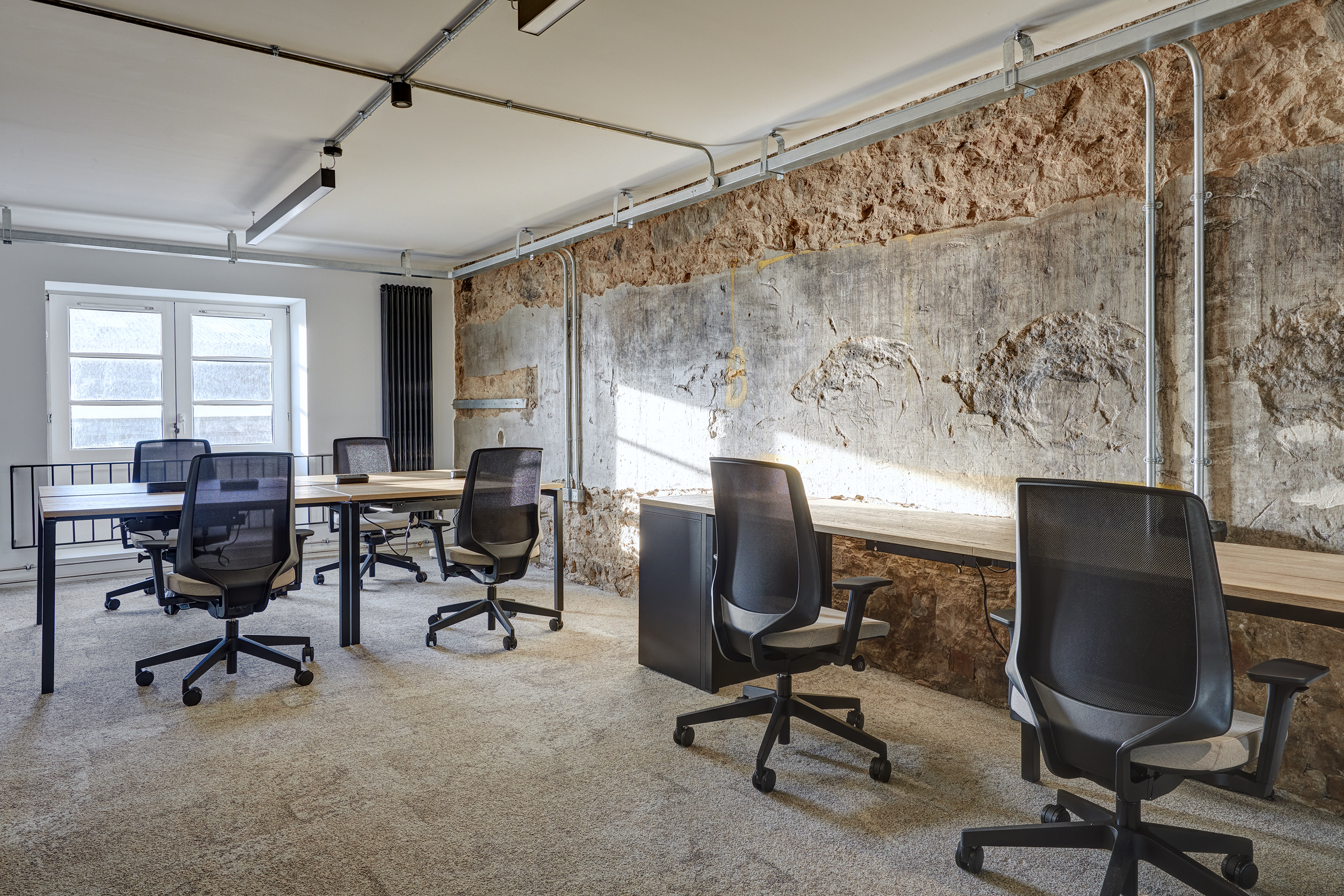 Serviced Office Space & Desks to Rent in Edinburgh | Hubble