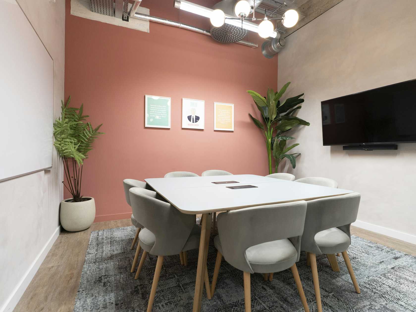 8 person meeting room